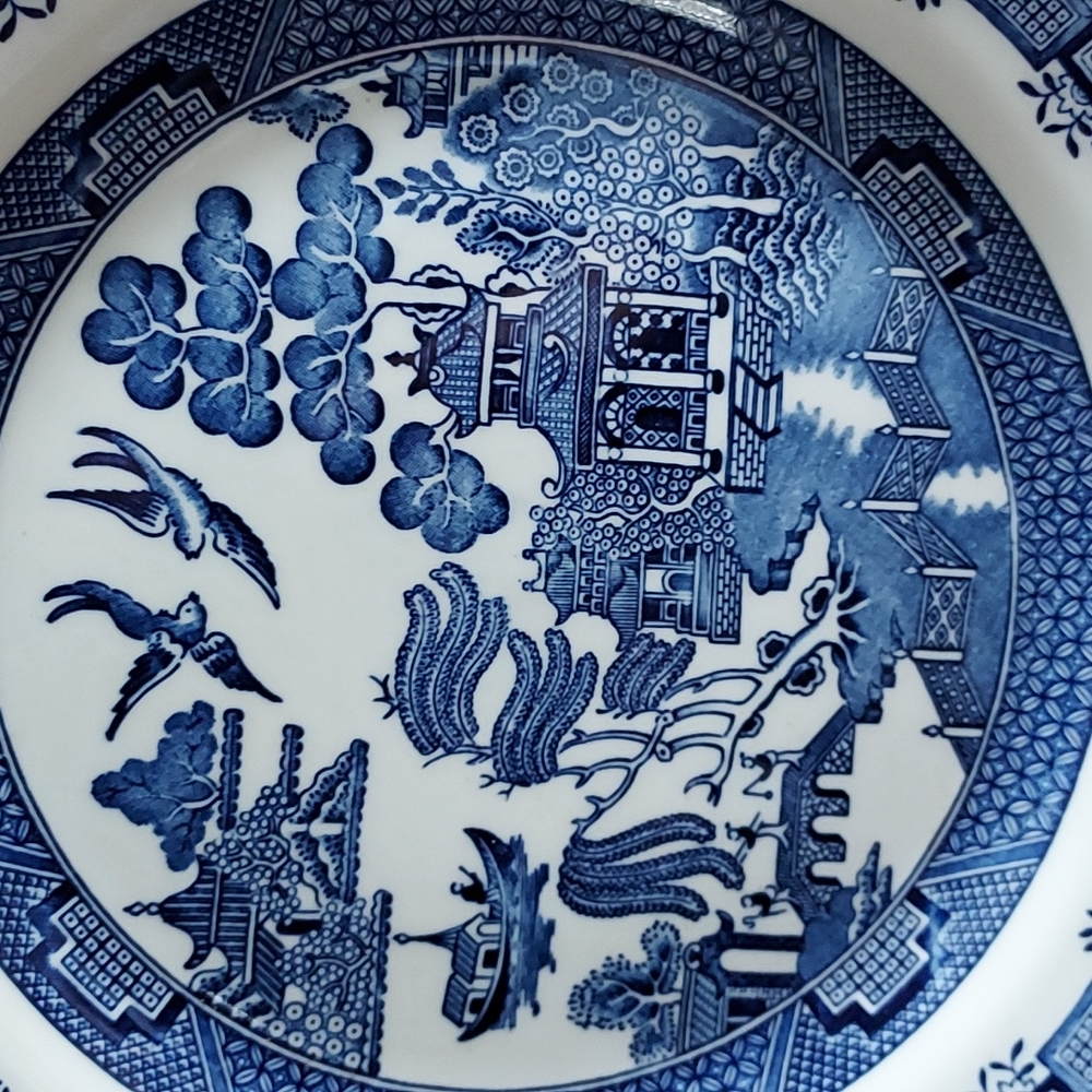4 of 10.5" dinner plates by Churchill of England blue and white 🤍💙 dinn - Picture 3 of 15